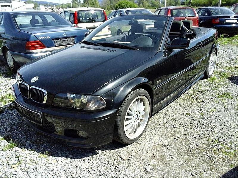 Schwarz Gebraucht 2002 BMW 318 Cabriolet Sport Line Cabrio | 5.800 € (Fairer Preis) - Bild 1/4