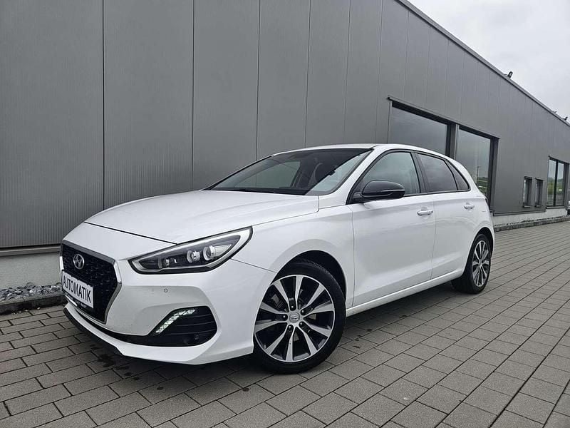 Gebraucht Hyundai i30 YES! 140 PS (102 kW) 2019 Polar white / sol Kleinwagen