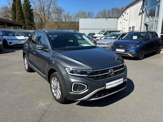 Gebraucht VW T-Roc Style 150 PS (110 kW) 2024 Grau SUV