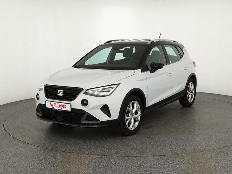 Weiß Gebraucht 2022 Seat Arona FR SUV | 22.990 € (Fairer Preis) - Bild 1/4