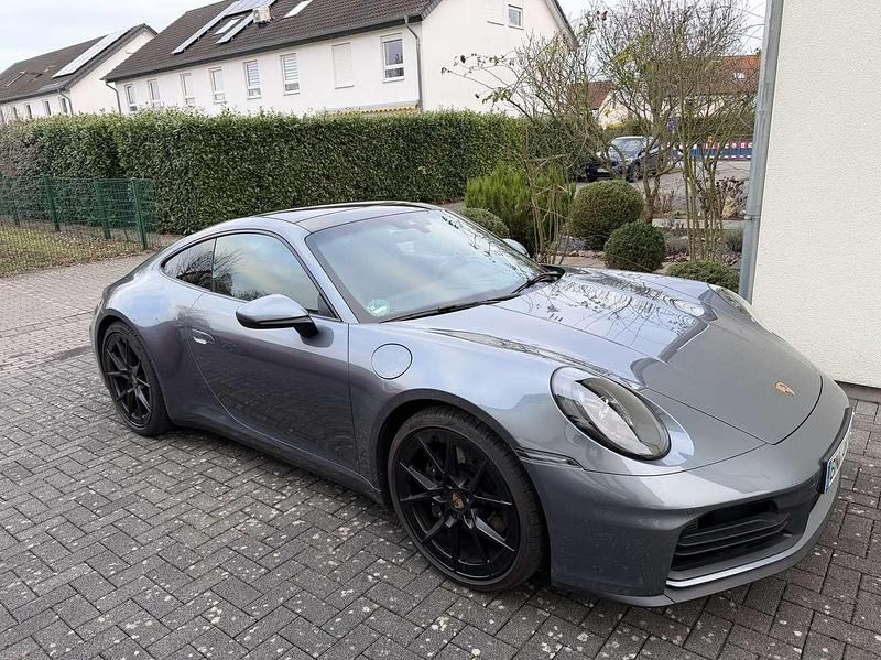 Gebraucht Porsche 911 Carrera 394 PS (289 kW) 2024 Coupé
