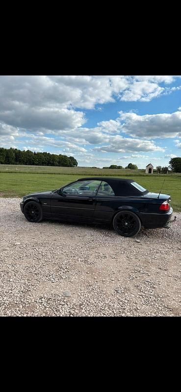 Schwarz Gebraucht 2002 BMW 318 Cabriolet Cabrio | 4.300 € (Superpreis) - Bild 1/4