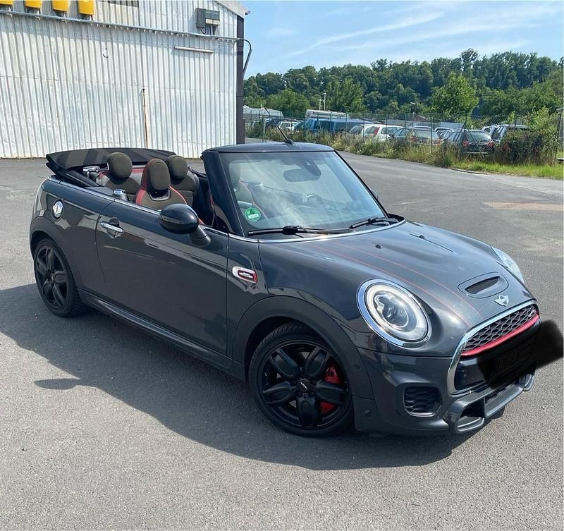 Grau Gebraucht 2017 Mini John Cooper Works Cabriolet Cabrio | 23.000 € (Fairer Preis) - Bild 1/4