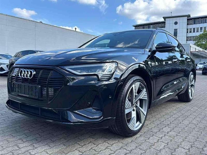 Brillantschwarz Gebraucht 2021 Audi e-tron Sportback S-Line SUV | 35.950 € (Superpreis) - Bild 1/3