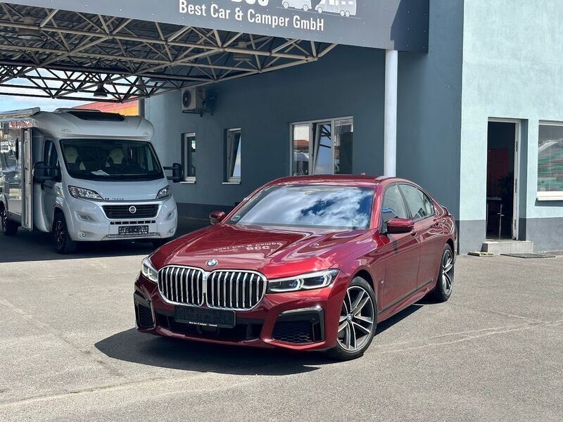 Rot Gebraucht 2020 BMW 730 M Sport Limousine | 48.950 € (Fairer Preis) - Bild 1/4
