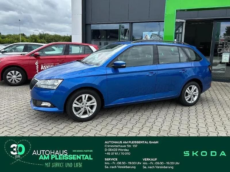 Raceblau metallic met. Gebraucht 2021 Skoda Fabia Ambition Kombi | 14.950 € (Guter Preis) - Bild 1/4