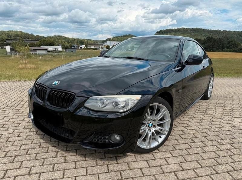 Gebraucht BMW 318 Performance 143 PS (105 kW) 2010 Schwarz Coupé