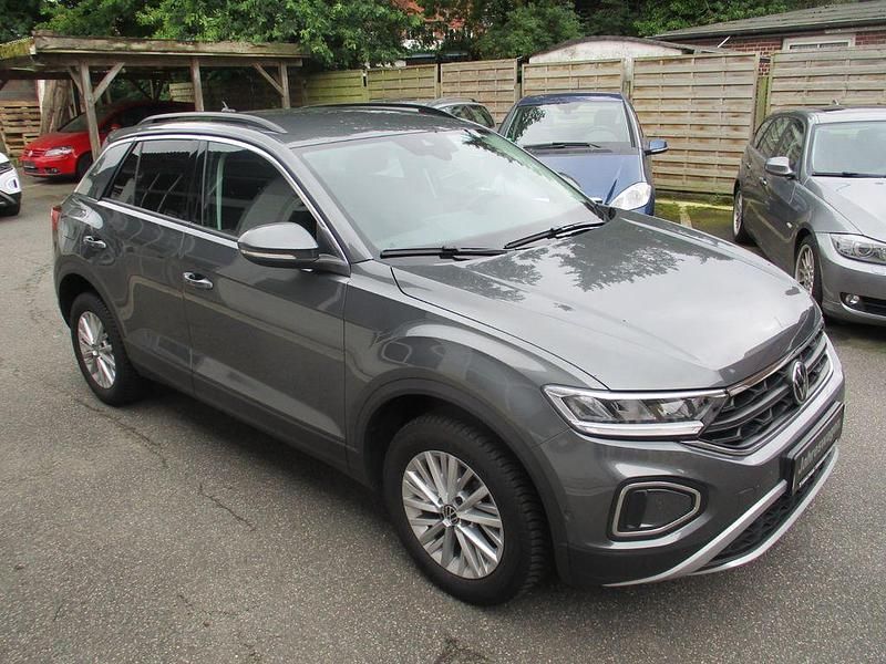 Grau Gebraucht 2024 VW T-Roc Life SUV | 23.290 € (Fairer Preis) - Bild 1/4