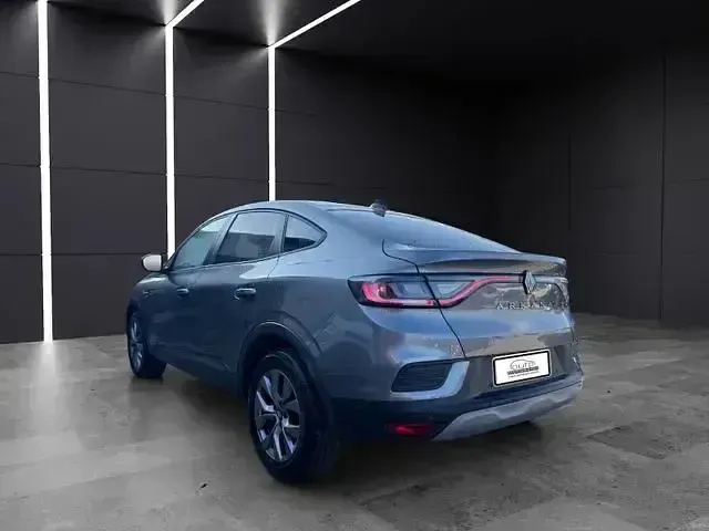 Occasion Renault Arkana Evolution 149 ch (109 kW) 2025 Gris SUV