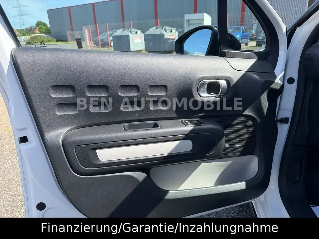 Gebraucht Citroën C3 Feel 82 PS (60 kW) 2022 Weiß Kleinwagen