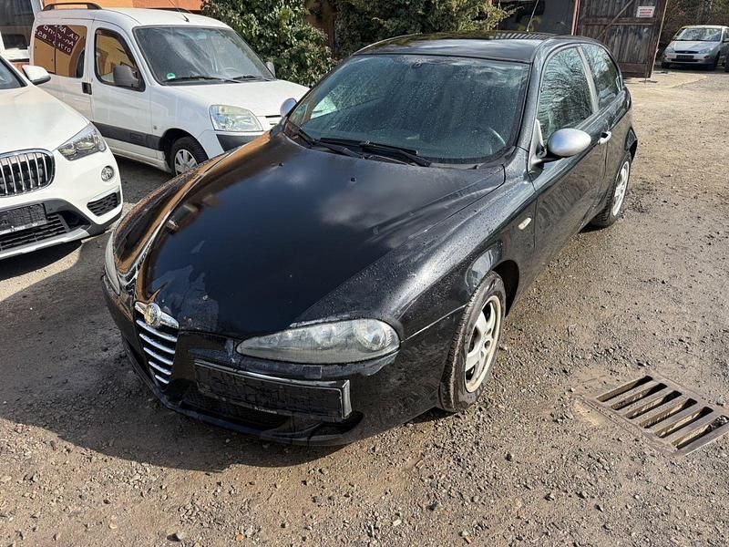 Gebraucht Alfa Romeo 147 Progression 150 PS (110 kW) 2006 Schwarz Kleinwagen