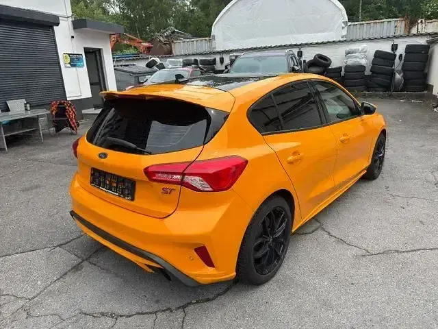 Gebraucht Ford Focus ST 280 PS (205 kW) 2020 Tropicalorange metallic (metallic) Coupé