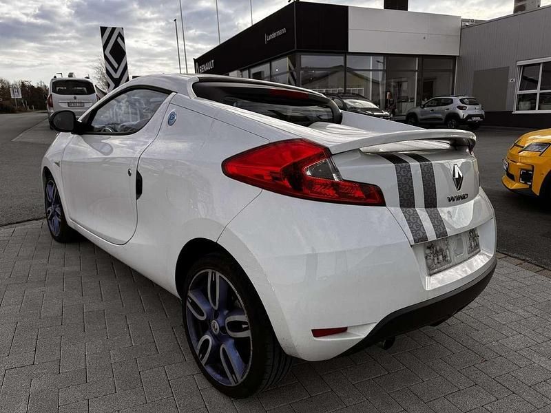 Second-hand Renault Wind 101 CP (74 kW) 2013 Alb Cabrio