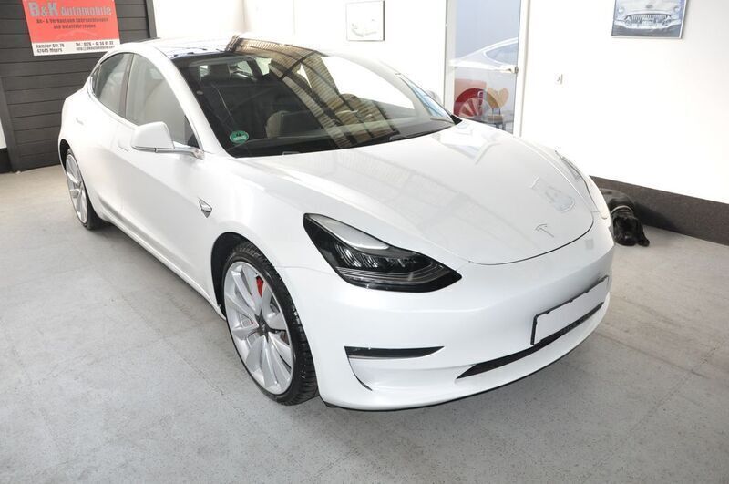 Weiß Gebraucht 2020 Tesla Model 3 Performance Limousine | 26.999 € (Fairer Preis) - Bild 1/4