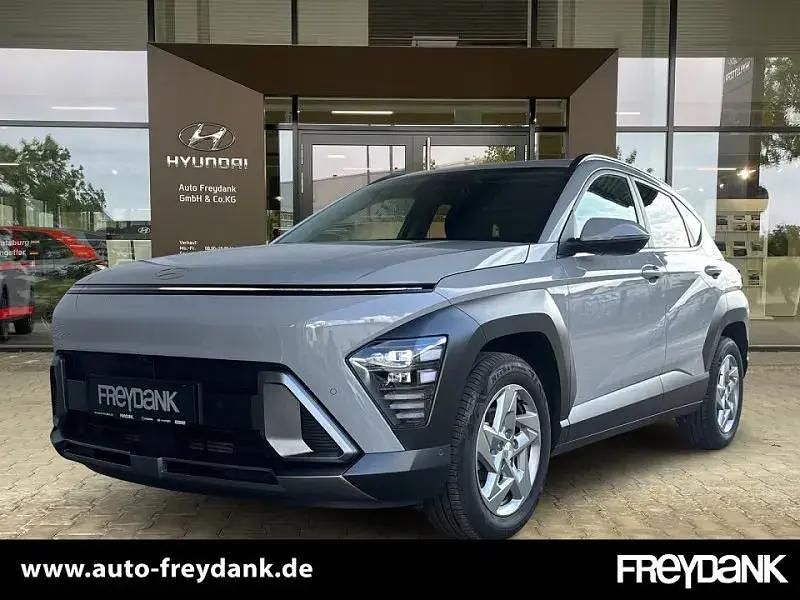 Cyber grey Gebraucht 2024 Hyundai Kona Trend SUV | 24.999 € (Guter Preis) - Bild 1/4