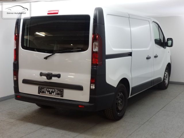 Gebraucht Opel Vivaro 90 PS (66 kW) 2015 Weiß Van / Kleinbus