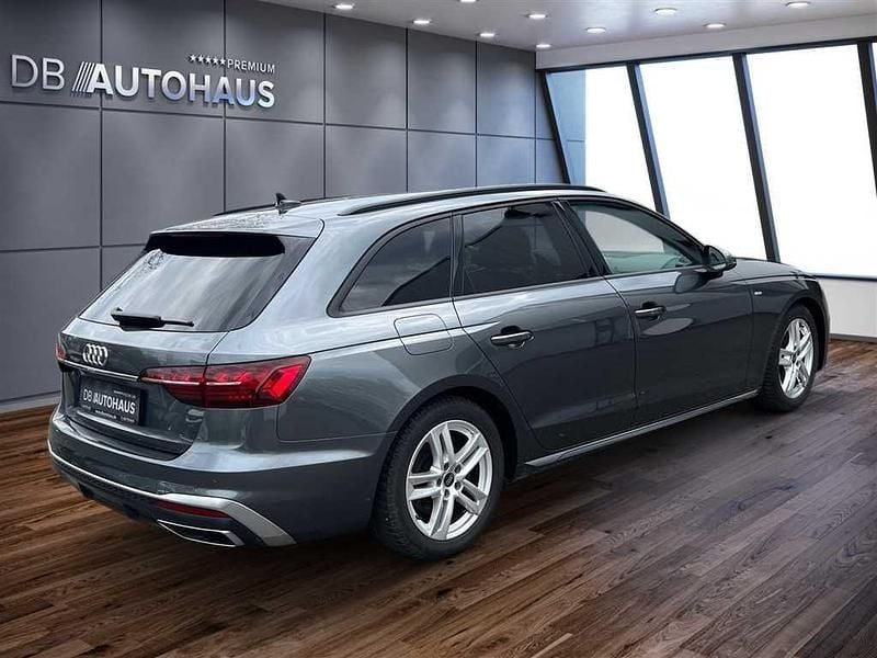 Gebraucht Audi A4 S-Line 150 PS (110 kW) 2023 Grau Kombi