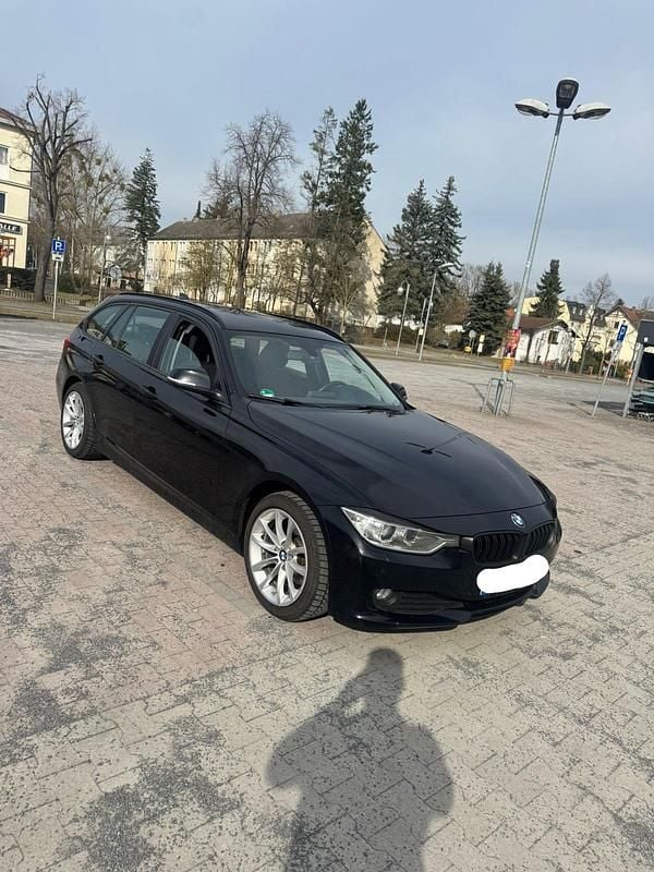 Gebraucht BMW 320 184 PS (135 kW) 2014 Schwarz Kombi