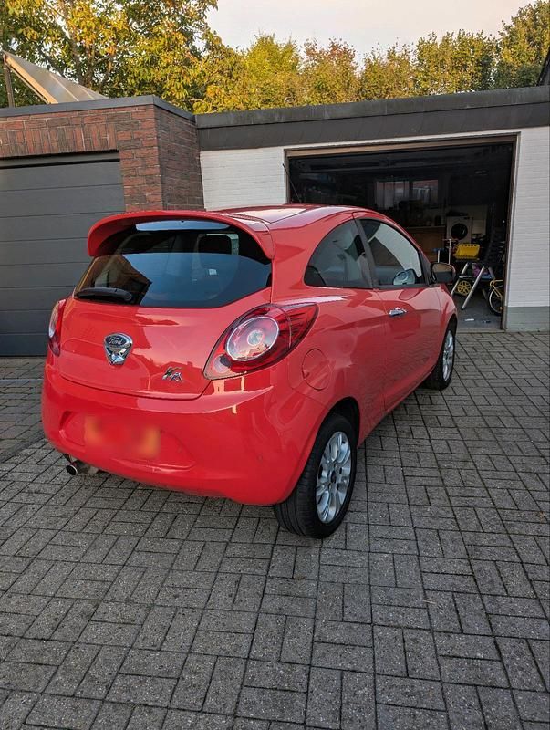 Second-hand Ford Ka 72 CP (52 kW) 2011 Roșu Hatchback