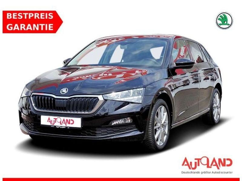 Schwarz magic perlefekt (metallic) Gebraucht 2021 Skoda Scala Ambition Kleinwagen | 18.490 € (Etwas zu teuer) - Bild 1/4