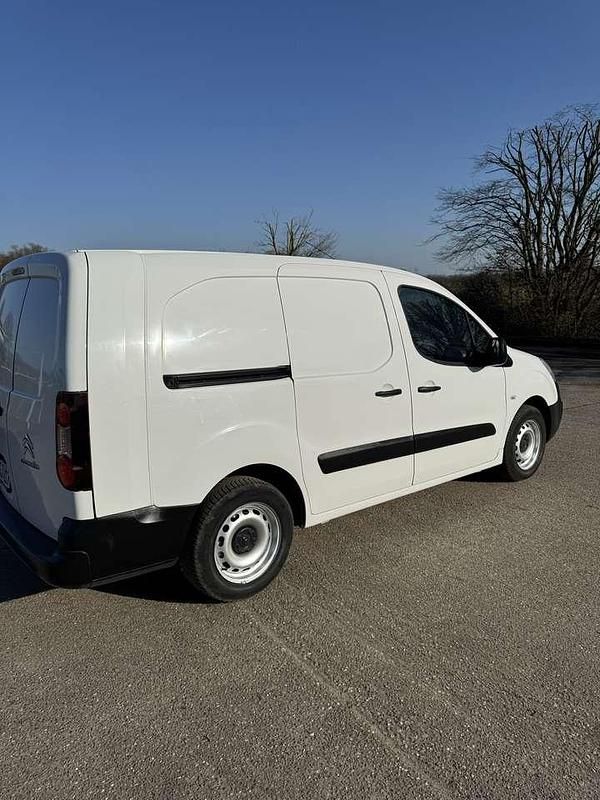 Gebraucht Citroën Berlingo 99 PS (72 kW) 2017 Weiß Van / Kleinbus