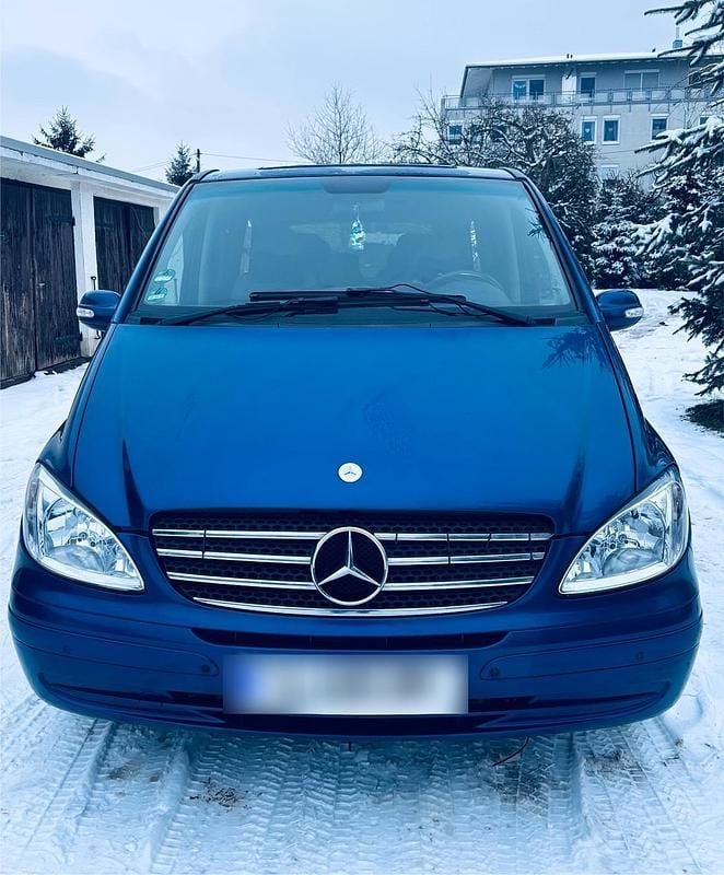 Blau Gebraucht 2006 Mercedes Viano Van / Kleinbus | 5.500 € (Guter Preis) - Bild 1/4