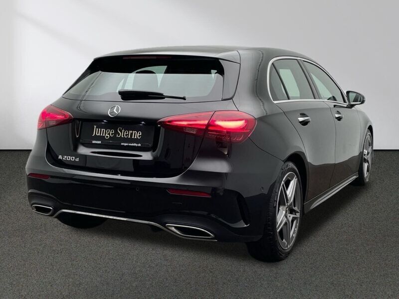 Gebraucht Mercedes A200 AMG line 150 PS (110 kW) 2024 Schwarz Kleinwagen