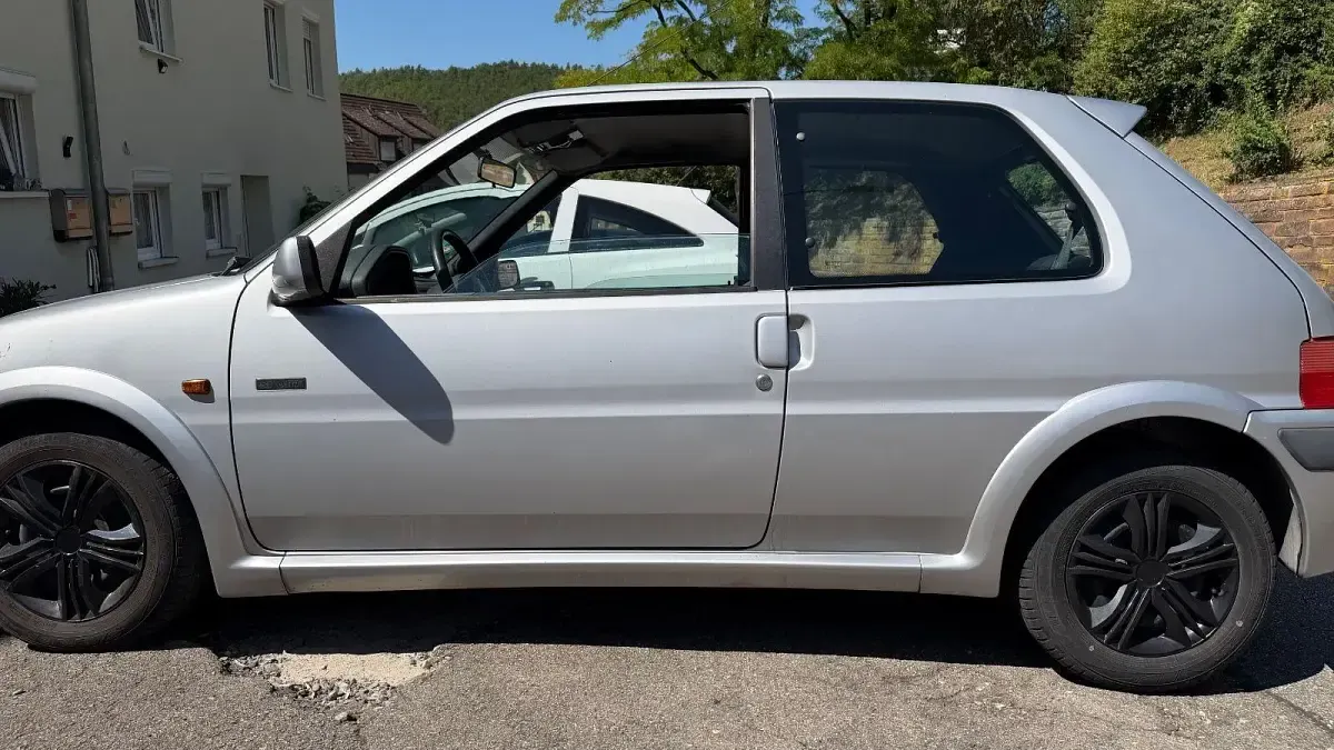 Gebraucht Peugeot 106 Sport 75 PS (55 kW) 1998 Silber Kleinwagen