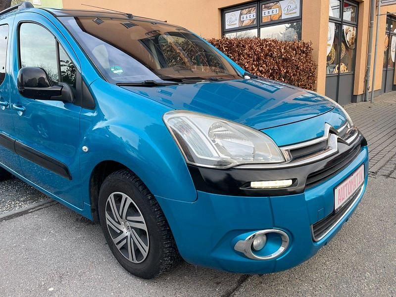Gebraucht Citroën Berlingo Exclusive 92 PS (67 kW) 2013 Blau Van / Kleinbus