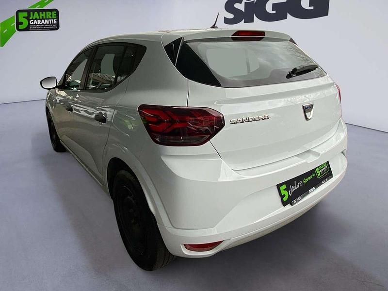 Gebraucht Dacia Sandero Essentiel 67 PS (49 kW) 2022 Gletscherweiss Limousine