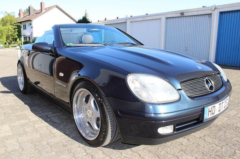 Blau Gebraucht 1997 Mercedes SLK230 Cabrio | 7.900 € (Fairer Preis) - Bild 1/4