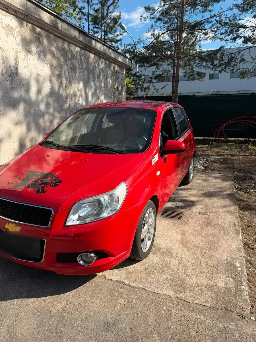 Gebraucht Chevrolet Aveo 90 PS (66 kW) 2010 Rot Kleinwagen