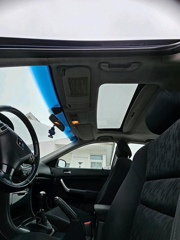 Gebraucht Honda Accord Executive 140 PS (102 kW) 2004 Blau Limousine