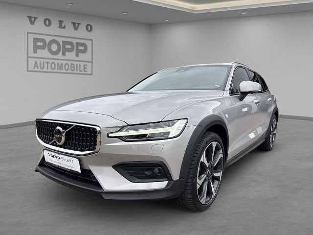 Gebraucht 2024 Volvo V60 CC Kombi | 42.950 € (Fairer Preis) - Bild 1/4