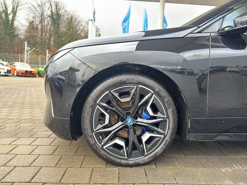 Gebraucht BMW iX Performance 455 kW (619 PS) 2023 Schwarz SUV
