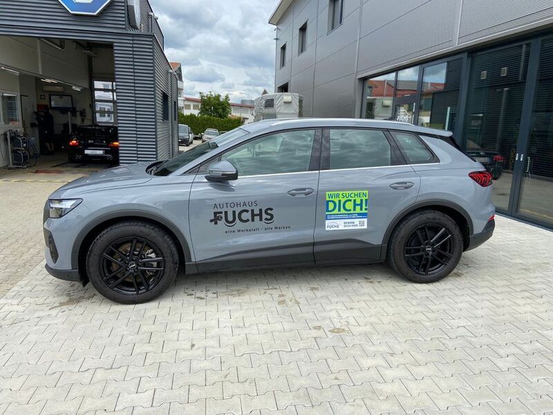 Gebraucht Audi Q4 e-tron Basis 150 kW (204 PS) 2023 Grau SUV