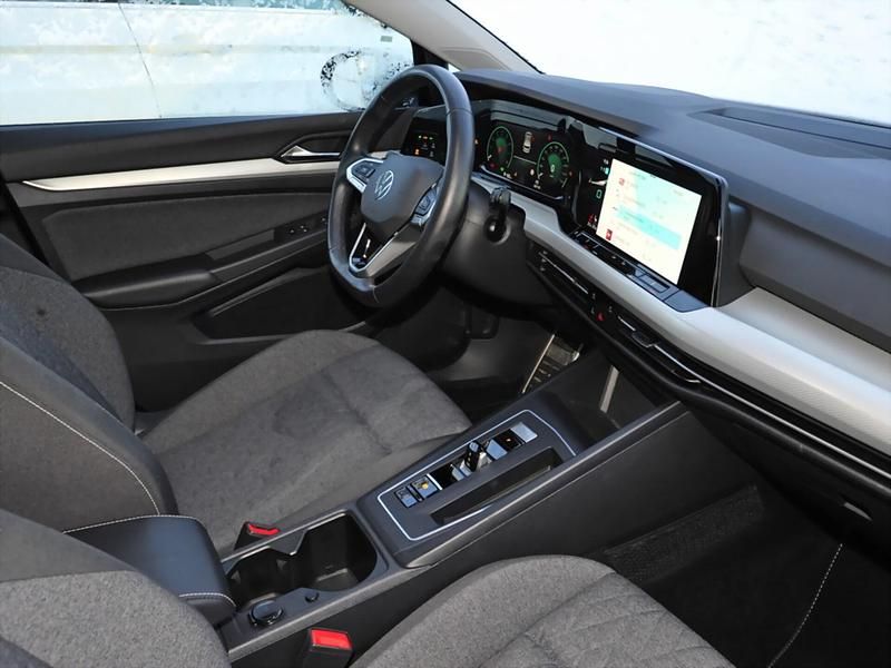 Gebraucht VW Golf VIII Move 110 PS (80 kW) 2024