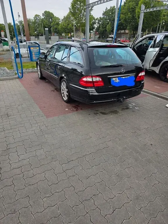 Gebraucht Mercedes E500 Avantgarde 306 PS (225 kW) 2004 Schwarz Limousine