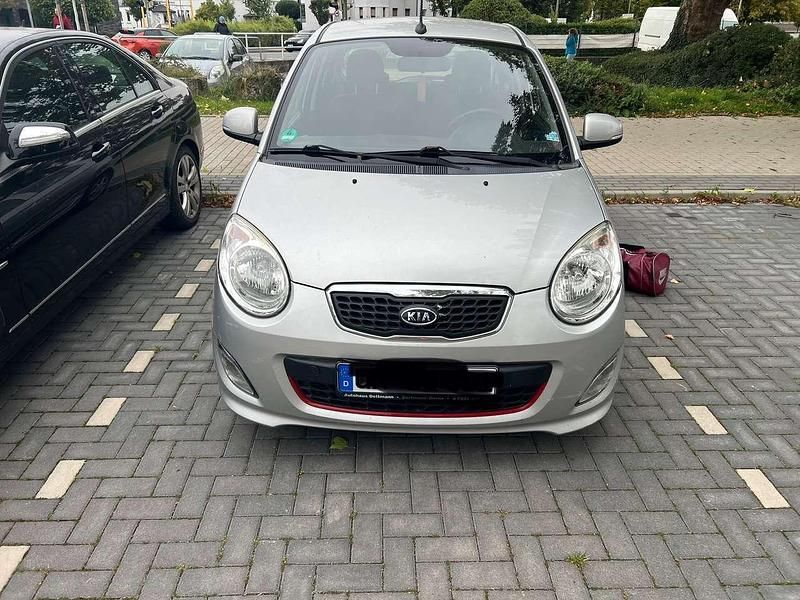 Gebraucht Kia Picanto Spirit 65 PS (47 kW) 2011 Silber Kleinwagen
