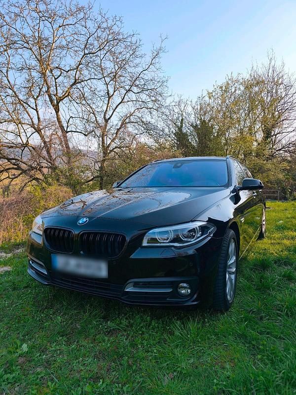 Gebraucht BMW 520 190 PS (139 kW) 2017 Schwarz Kombi