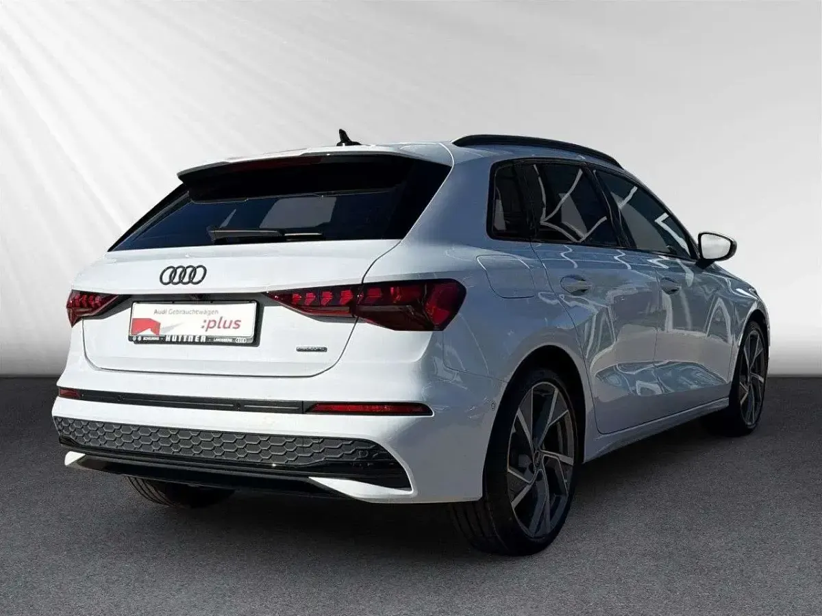 Gebraucht Audi A3 Comfort 204 PS (150 kW) 2025 Weiß Limousine