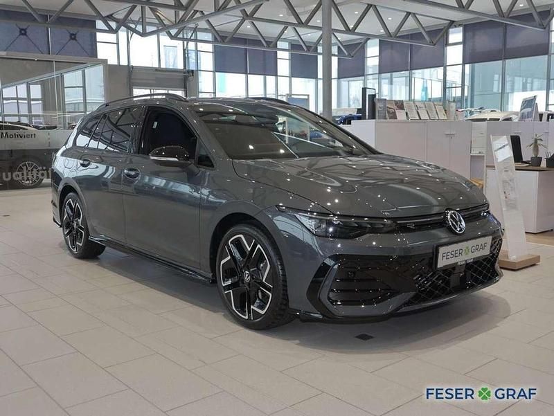 Neu VW Golf VIII R-line 150 PS (110 kW) 2026 Delfingrau metallic Kombi