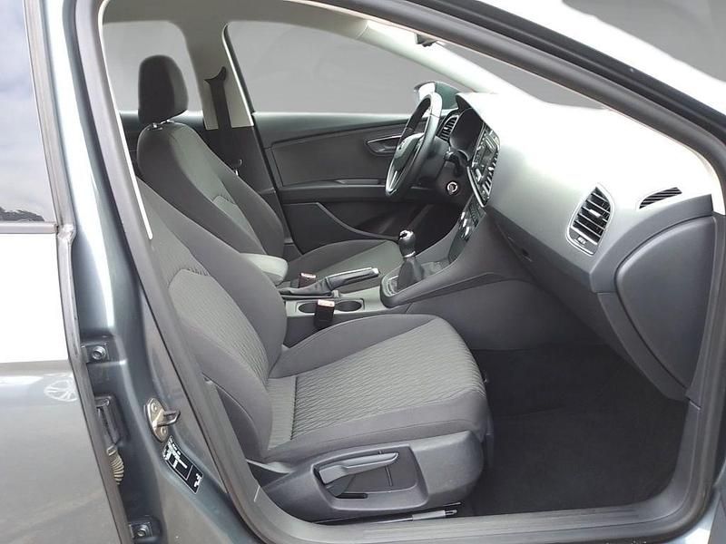 Gebraucht Seat Leon Style 122 PS (89 kW) 2013 Grau Limousine