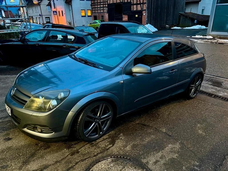 Gebraucht Opel Astra GTC 125 PS (91 kW) 2005 Grau Coupé