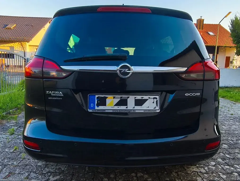Gebraucht Opel Zafira Tourer Edition 140 PS (102 kW) 2016 Schwarz Van / Kleinbus