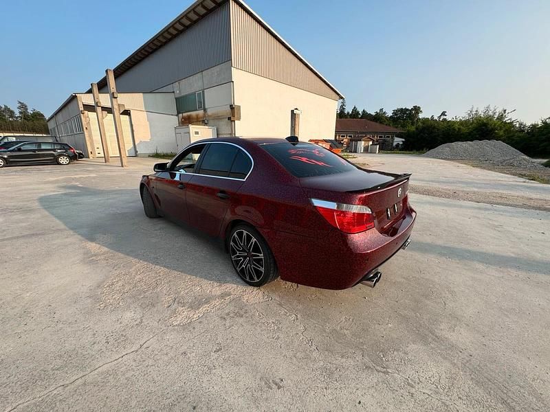 Gebraucht BMW 520 177 PS (130 kW) 2005 Andere farben Limousine
