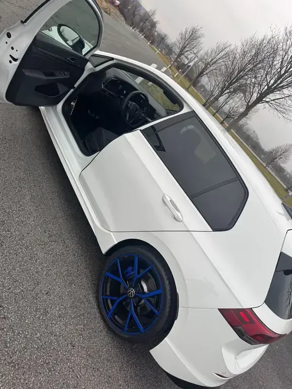 Gebraucht VW Golf VIII R 333 PS (244 kW) 2022 Weiß Limousine