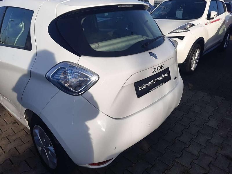 Second-hand Renault Zoe 42 kW (58 CP) 2018 Alb Hatchback