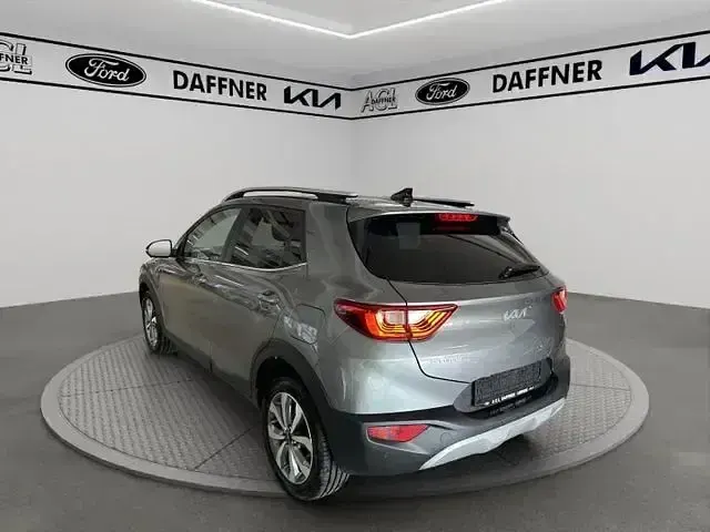 Gebraucht Kia Stonic 120 PS (88 kW) 2024 Grau SUV