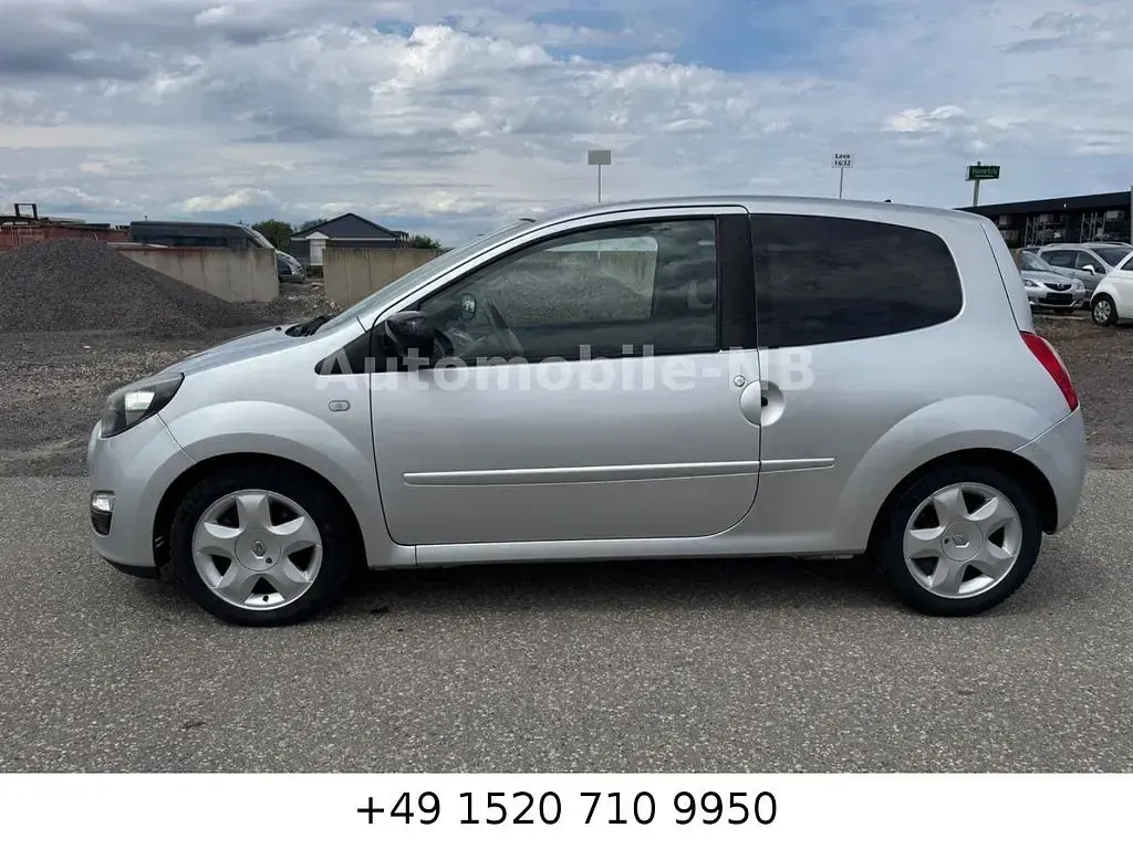 Gebraucht Renault Twingo Dynamique 75 PS (55 kW) 2013 Grau Kleinwagen